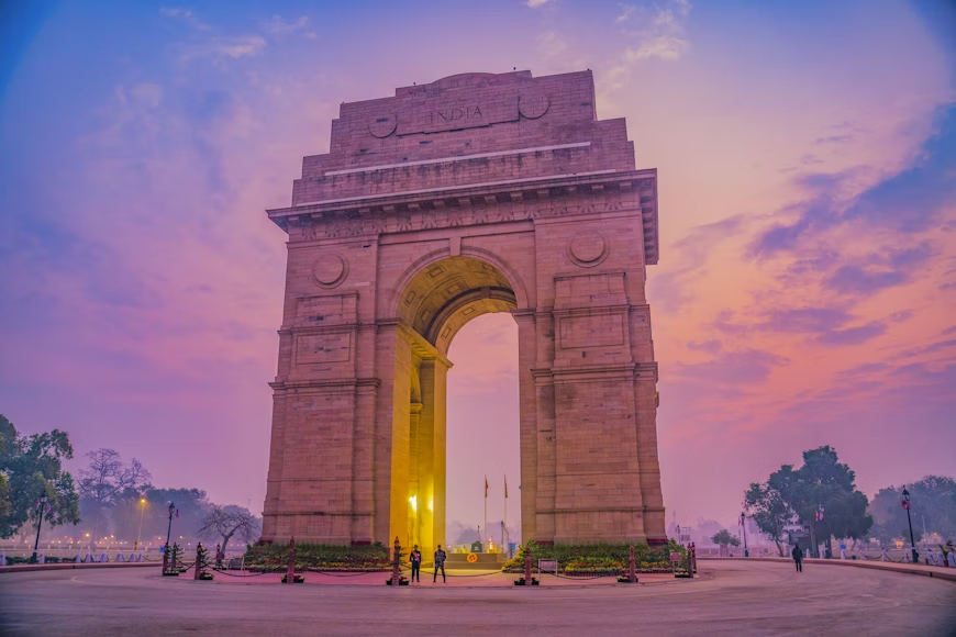 india gate delhi 